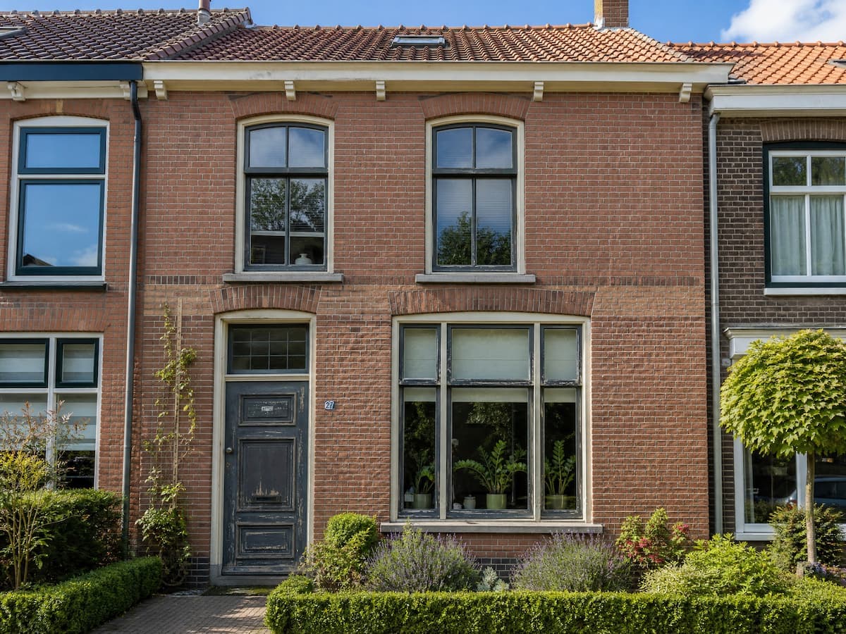 Voor: Tussenwoning